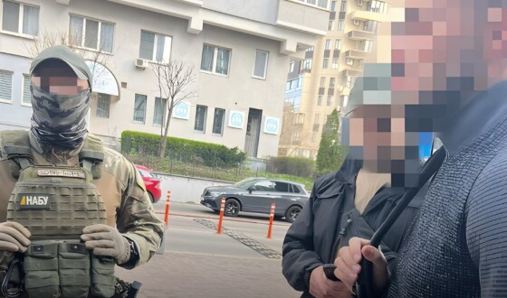 НАБУ і САП затримали екс-радника ОПУ Артема Шила через махінації на закупівлях «Укрзалізниці»
