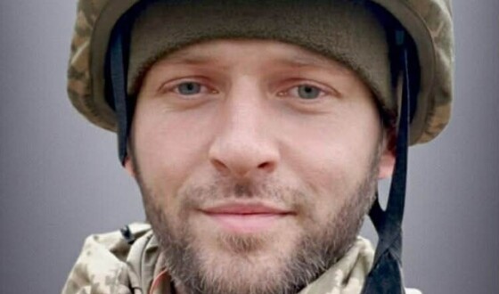 Завтра, 2 лютого, Львів попрощається з воїнами Олександром Тлатовим та Олегом Крайником