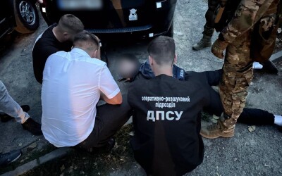 За 6,5 тисяч доларів до Румунії: прикордонники викрили організатора незаконного переправлення