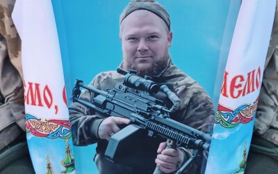 Сьогодні Сумська громада попрощалася з мужнім Захисником України Андрієм Осташевським