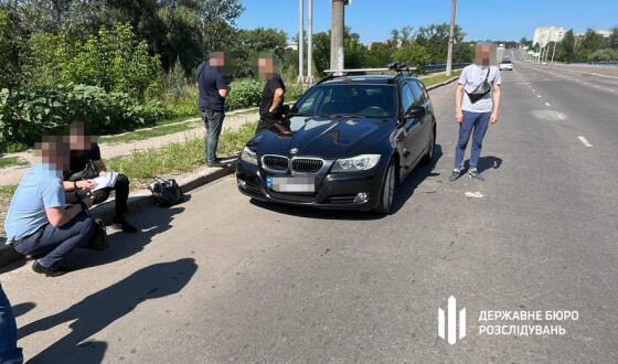 Офіцер військової служби правопорядку вимагав 30 тисяч гривень хабаря у військовослужбовця