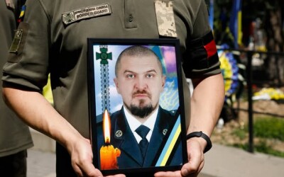 На Закарпатті провели в останню дорогу полеглого за Україну прикордонника Василя Шкобу