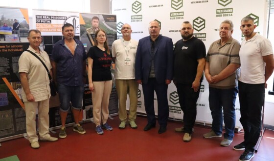 В Одесі відбулася презентація виставки «Справжні вʼязні путіна. Політичні вʼязні поневолених народів»