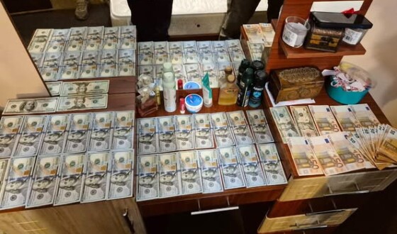Чернівецькі прикордонники викрили канал незаконного переправлення громадян до Румунії