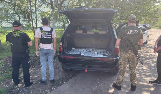 На Закарпатті затримали переправника з клієнтом