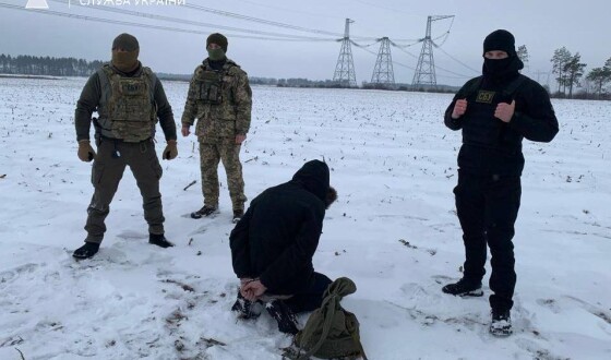 Правоохоронці затримали ворожого диверсанта, який планував корегувати удари по енергооб’єктах