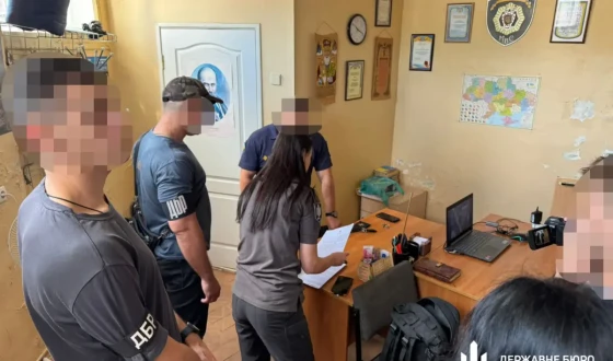 У Харкові посадовець ДСНС за гроші допомагав чоловікам ухилитися від служби в ЗСУ
