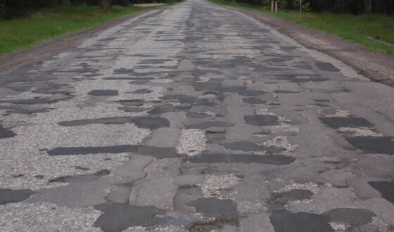 Українські дороги ввійшли у п&#8217;ятірку гірших у світі