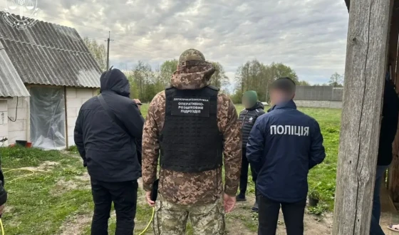 Двох чоловіків затримано за сприяння в незаконному перетині кордону в Білорусь