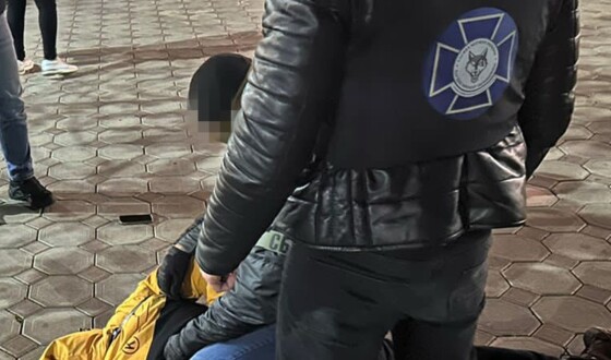 СБУ затримала в Одесі директора кадрової агенції, який переправляв ухилянтів до ЄС під виглядом виїзду на «закордонну роботу»