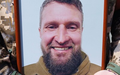 Вчора Сумська громада попрощалася із захисником України Олександром Грудієм