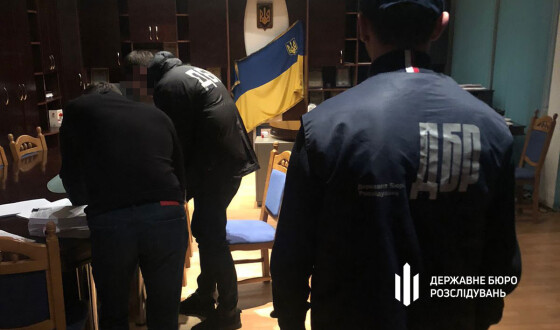 ДБР викрило керівника Держгеокадастру Львівщини на чергових мільйонних оборудках із земельними ділянками