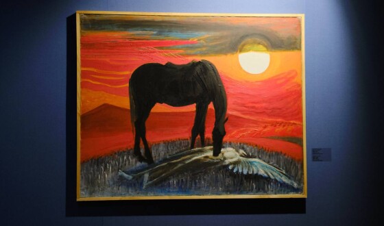 «Анатолій Лимарєв. Сонцесхід»: у NAMU відкрилася виставка про Донеччину, світло і пам’ять