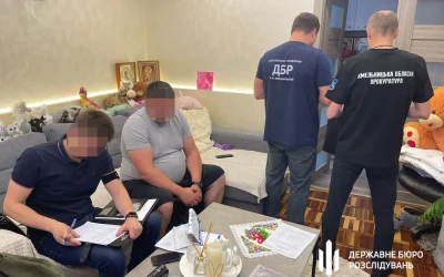 Екскерівник Держгеокадастру на Хмельниччині протиправно виділяв землю