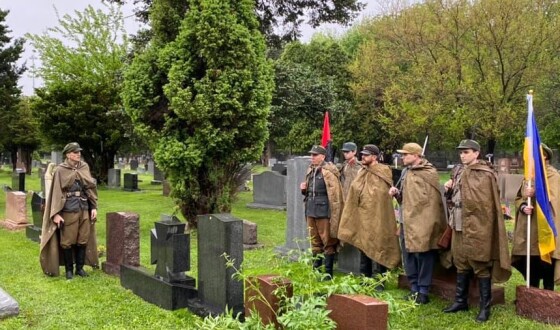 Українці у Чикаґо відновили могилу автора гімну ОУН (тепер маршу ЗСУ)