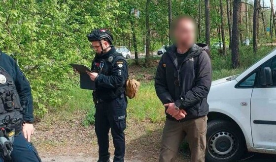 У Харкові затримали чоловіка, який погрожував ножем працівнику ТЦК