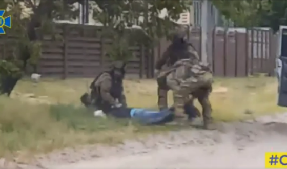Відео: Затримання ворожого агента на Харківщині, що здавав координати українських позицій