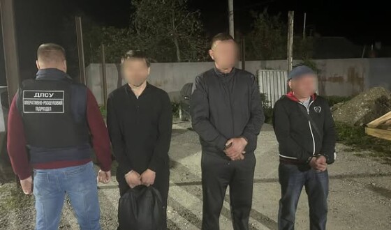 В Ужгородському районі затримали порушника кордону та двох його переправників