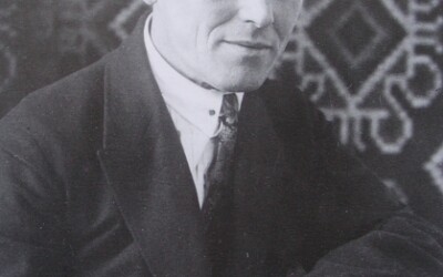 Юхим Михайлів &#8211; художник-символіст, мистецтвознавець, поет. Серед робіт майстра не було жодної на прославу більшовицького режиму. (90 років тому)