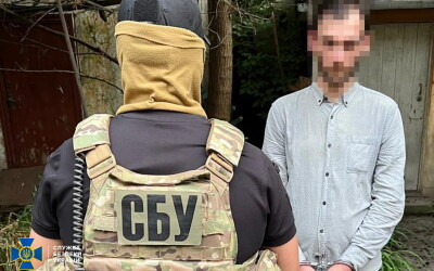 СБУ затримала в Одесі 2 чоловіків, які мали підпалювати авто українських військових на замовлення фсб