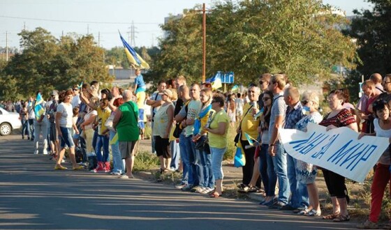 У Маріуполі громадськість не дозволяє виводити добробати з Широкіно (фото)