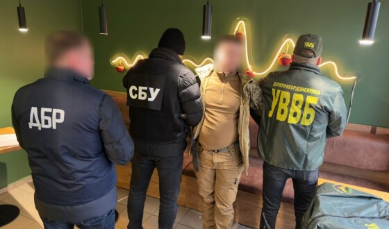 1000 доларів за службу в тилу: у Львові викрито військовослужбовця на зловживанні впливом