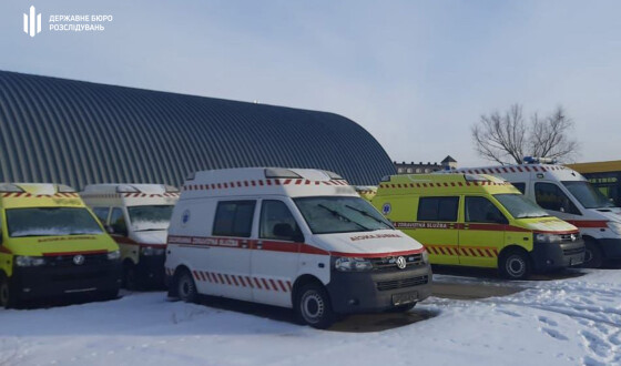 ДБР повідомило про підозру митникам, які через оборудки зі швидкими завдали державі збитків на 20 млн грн