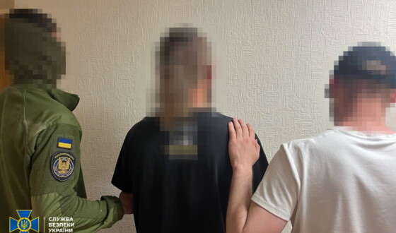 СБУ та Нацполіція затримали чоловіка, який влаштував вибух у поштовому терміналі в Києві 5 червня