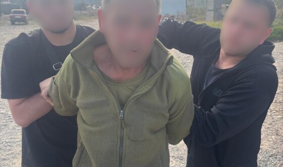 На Закарпатті правоохоронці викрили угруповання, яке переправляло осіб через кордон