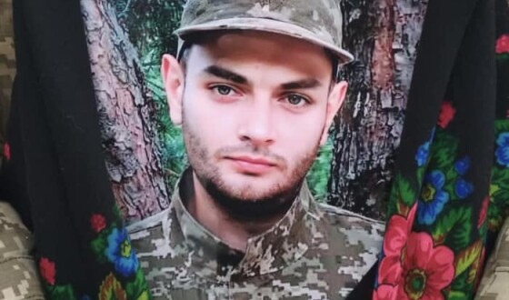 Вчора сумська громада провела в останню путь Захисника України Олексія Батрака