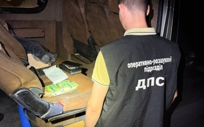 10 тисяч євро за незаконний перетин кордону мало: треба, щоб організатор вмів комунікували в інтернеті так, щоб опери не побачили