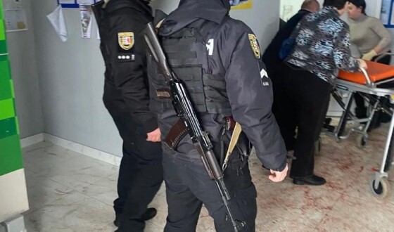 На Закарпатті в будівлі Керецьківської сільської ради депутат підірвав гранати: поліція працює на місці події