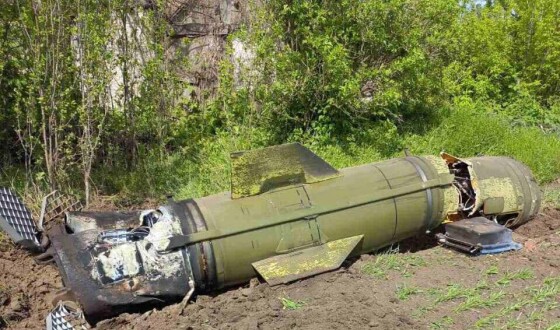 Сьогодні росіяни вдарили ракетою по приватному господарству на Дніпропетровщині (фото)