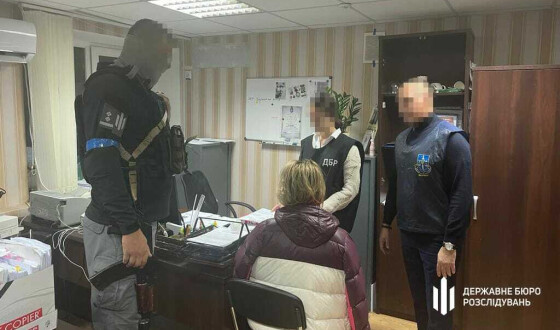Завершено розслідування щодо зрадниці з Ізюма, яка організовувала фільтраційні заходи по команді окупантів та здавала патріотів