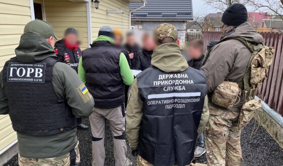 Прикордонники викрили схему з переправлення осіб за кордон. Сума заробітку ділків може сягати мільйон доларів