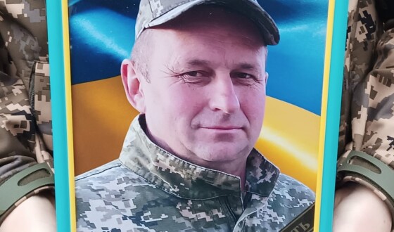Сьогодні Сумська громада попрощалася з мужнім Захисником України Олексієм Шаховим