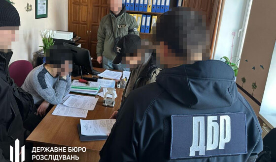 Суддя з Житомирщини передала своєму батькові закриту інформацію з досудового розслідування