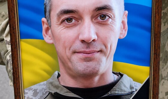 Сьогодні, 31 липня, Сумська громада попрощалася з трьома Захисниками України