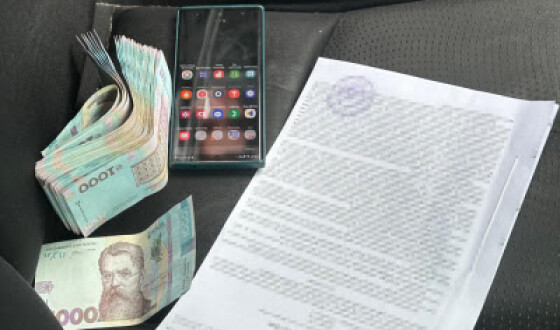 ДБР викрило правоохоронця, який перевозив дезертирів та ухилянтів до кордону з Молдовою