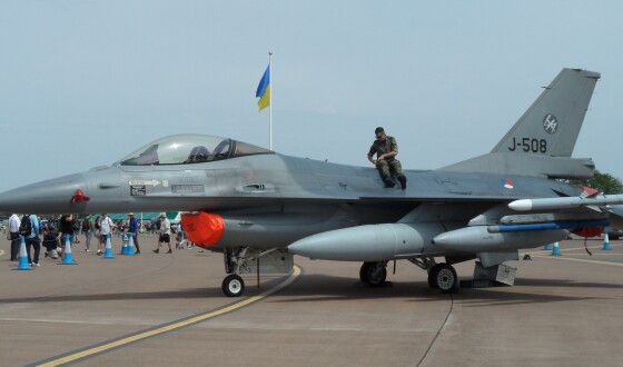 Які можливості з винищувачами F-16 MLU отримає Україна