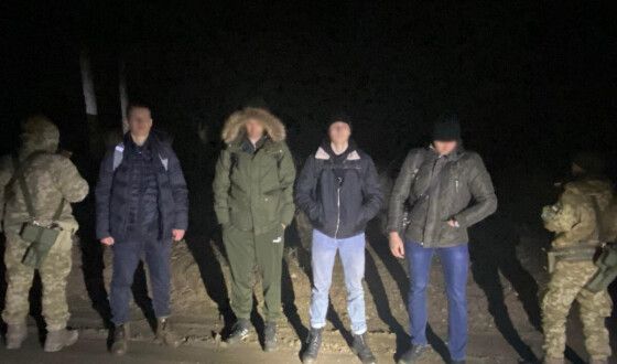 На Одещині дрон прикордонників знайшов чотирьох порушників, які зачаїлися у хащах