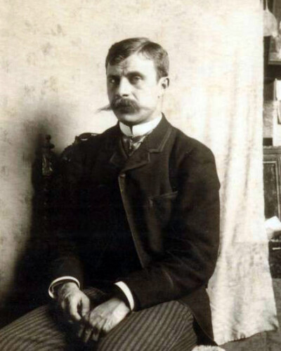 Петро Левченко – живописець-пейзажист, графік (170 років тому)