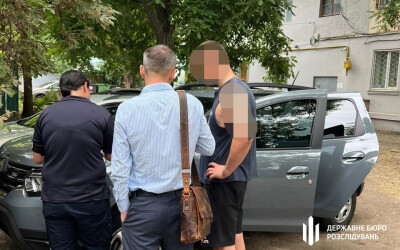 ДБР повідомило про підозру співробітнику одеського центру комплектування, який продавав відстрочку від мобілізації