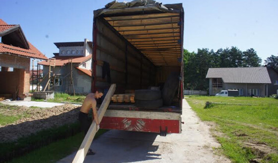 Волонтерський бліндаж доїхав до Авдіївки. Відео