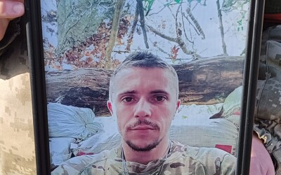 Сьогодні Сумська громада попрощалася з Героєм Олександром Хаматуліним