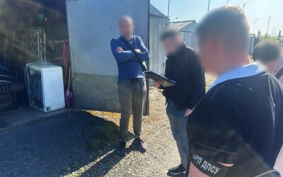 На Львівщині прикордонники викрили канал незаконного переправлення осіб за кордон