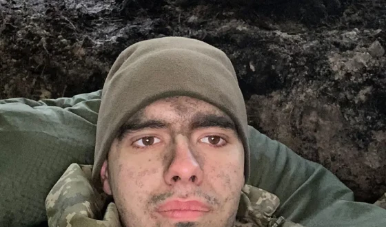 Історія Кирила Гиндича, який пройшов найзапекліші бої, вижив у Серебрянському лісі та нині допомагає ветеранам-побратимам