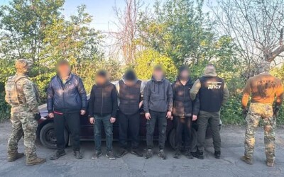 По 10 тисяч доларів з кожного: організатор «дистанційної схеми» відправив п’ятьох чоловіків у руки прикордонників
