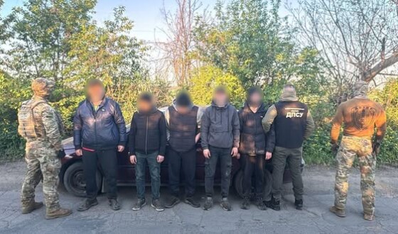 По 10 тисяч доларів з кожного: організатор «дистанційної схеми» відправив п’ятьох чоловіків у руки прикордонників