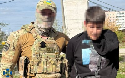 СБУ викрила ще 4-х ворожих поплічників, які «підключали» рашистів до Старлінку